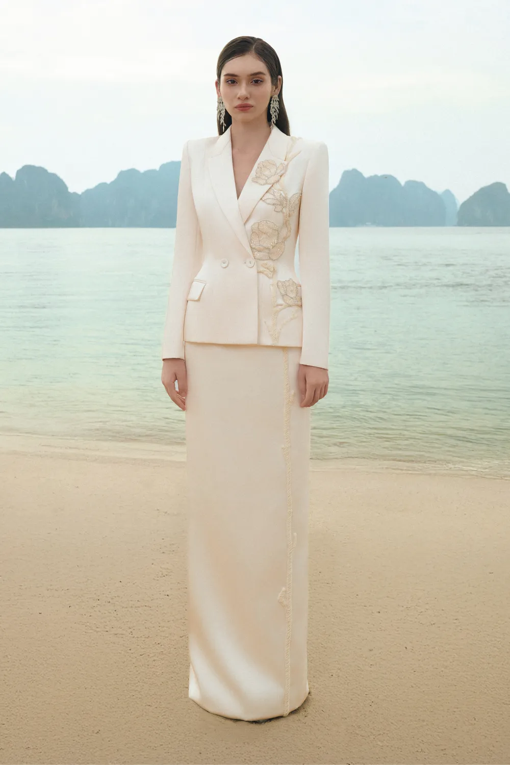 Peak Lapel Pegged Blazer With Straight Skirt Set