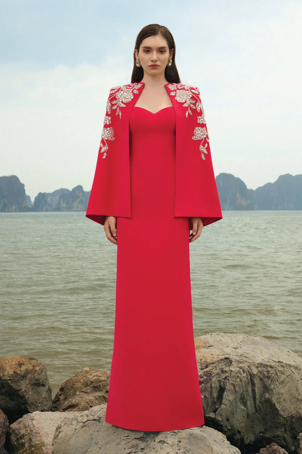 Symmetric Floral Embellished Cape And Strapless Heart Chestline Straight Dress Set