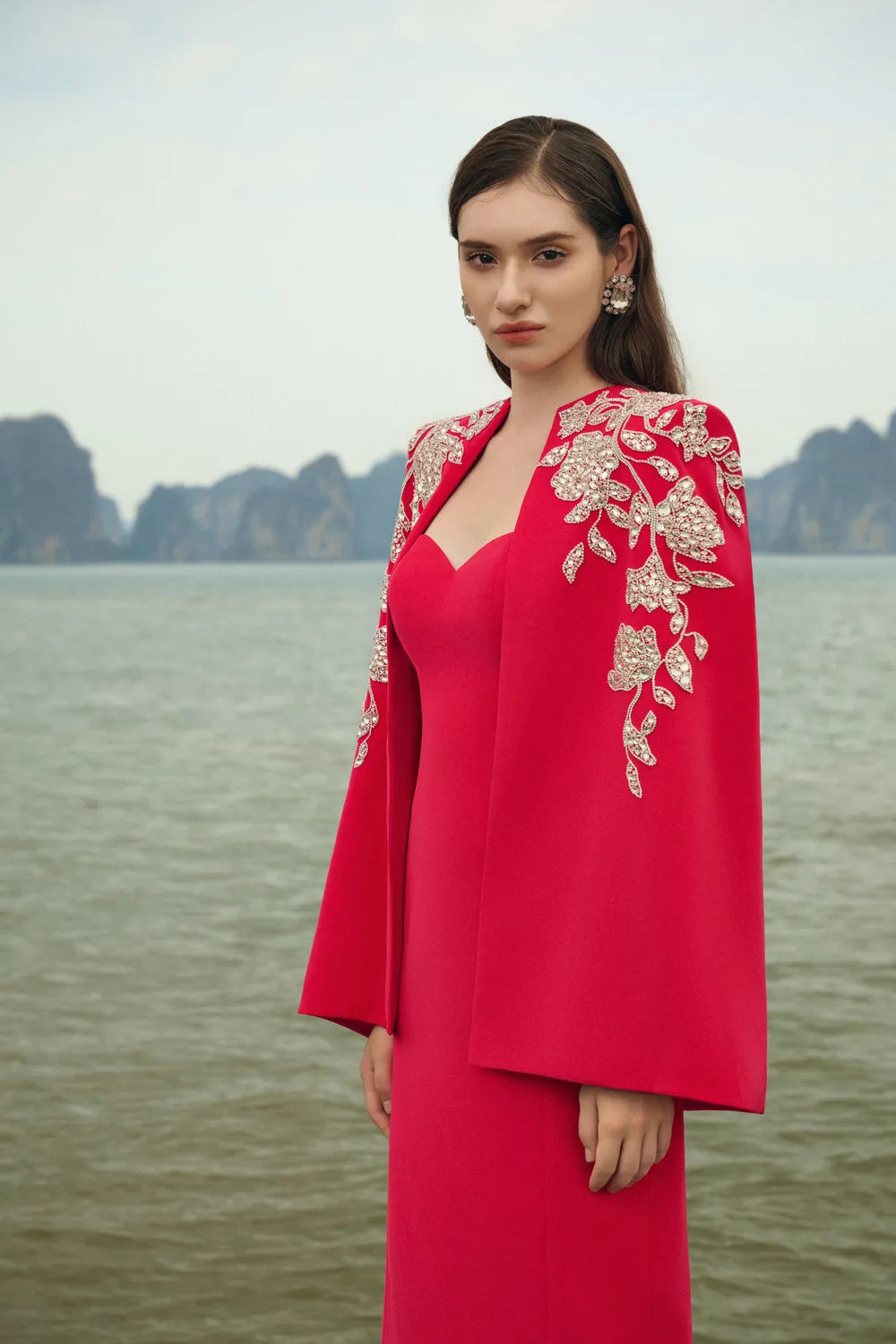 Symmetric Floral Embellished Cape And Strapless Heart Chestline Straight Dress Set