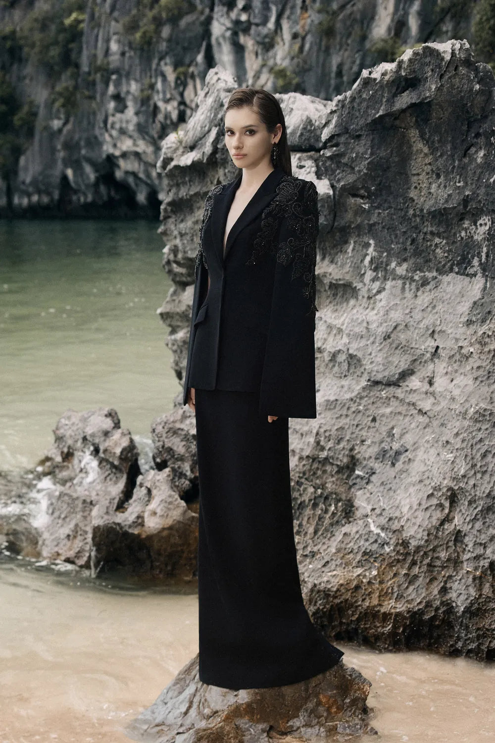 Peak Lapel Shoulder Blazer With Basic Straight Skirt Set