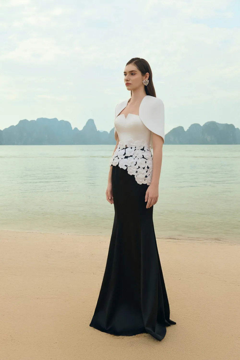 Diagonal Floral Cuff Top With Fitted Hip Mermaid Skirt Set