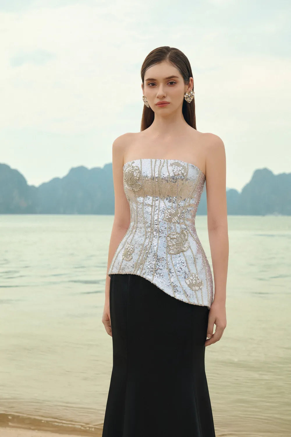 Strapless Sparkle Wavy Cuff Top With Basic Shining A-line Skirt Set