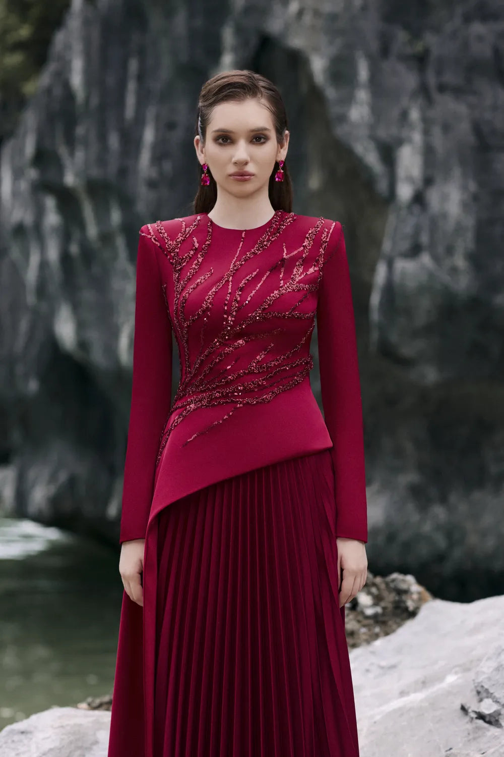 Diagonal Long Flap Top With Pleated A-line Skirt Set